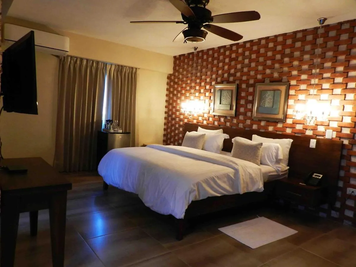 Mon Hotel Boutique Constanza